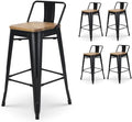 Ensemble de 4 tabourets de bar industriels en m¨¦tal noir avec dossier et assise en bois, hauteur 66 cm